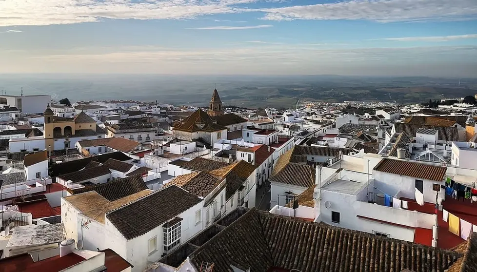 As&iacute; siembra el p&aacute;nico por Medina Sidonia (C&aacute;diz) armado con un cuchillo y una barra de hierro