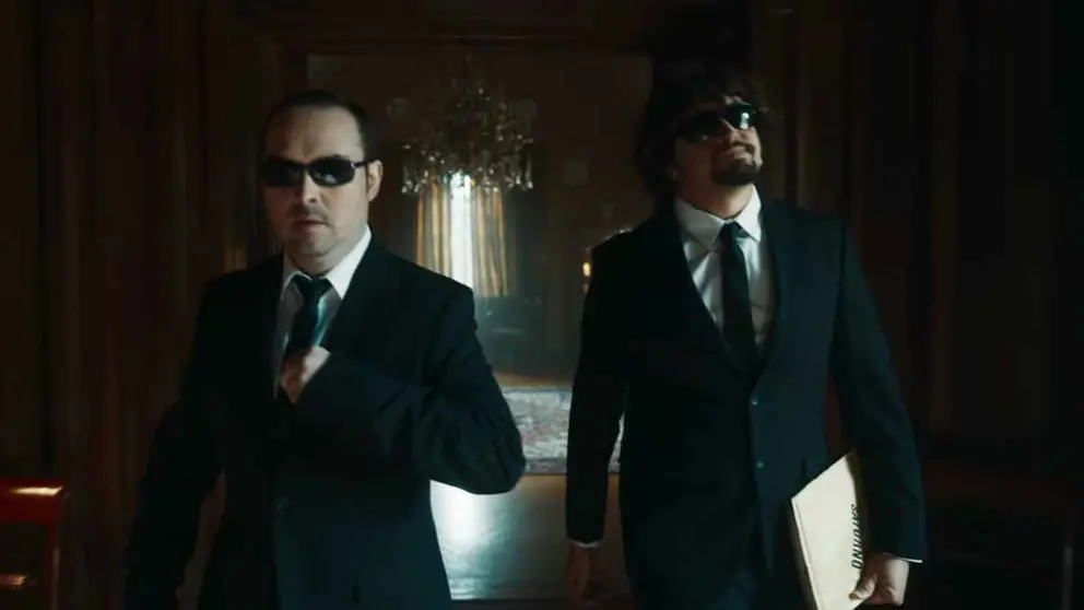 Space Surimi en la promo de Rauw Alejandro