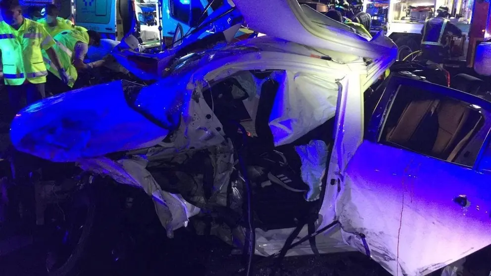 Estas son las consecuencias de un choque m&uacute;ltiple entre veh&iacute;culos en la A-92 a su paso por Loja