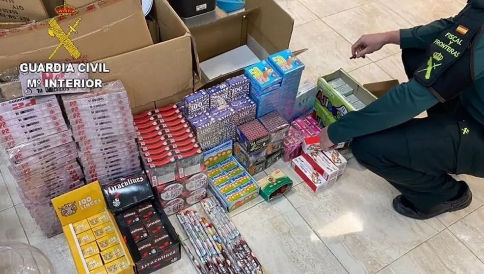 En plena v&iacute;spera de Navidad. Intervenidos m&aacute;s de 20.000 art&iacute;culos pirot&eacute;cnicos Aracena (Huelva)