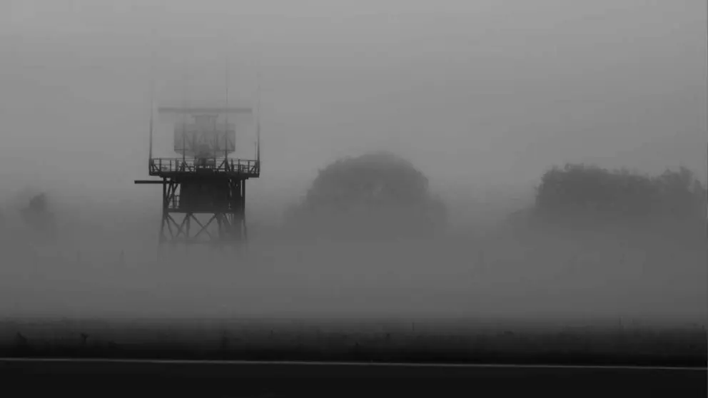 Niebla en un aeropuerto