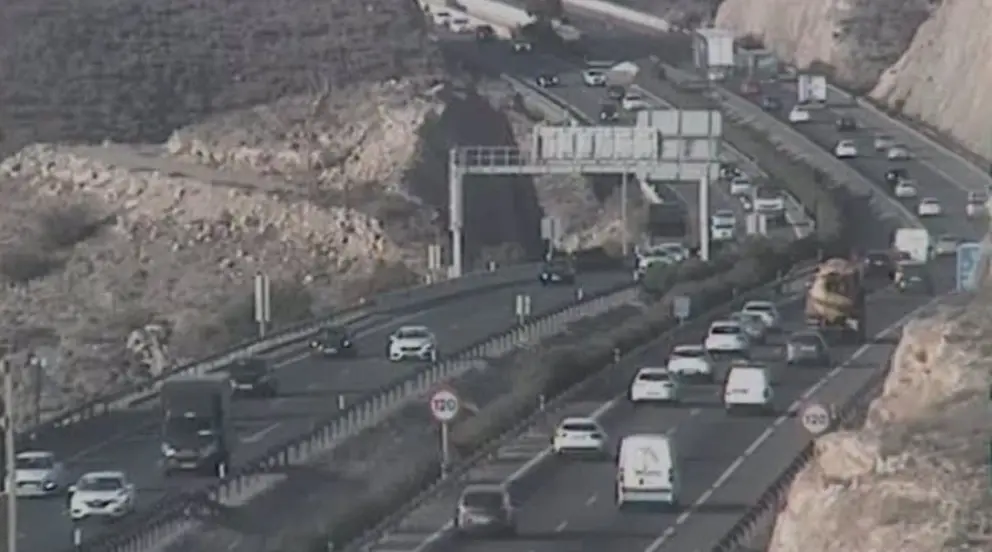 Choque m&uacute;ltiple en la A-7 a su paso por Almer&iacute;a. Estas son las consecuencias