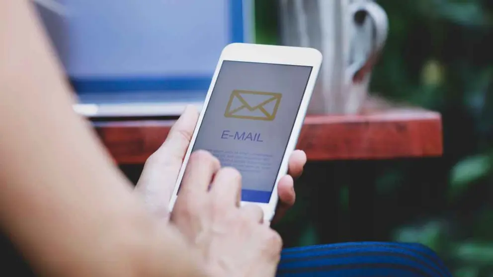 Correo electr&oacute;nico