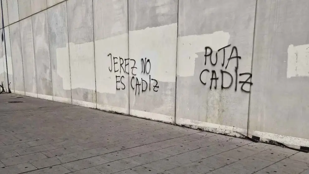 Pintadas en el Estadio Nuevo Mirandilla