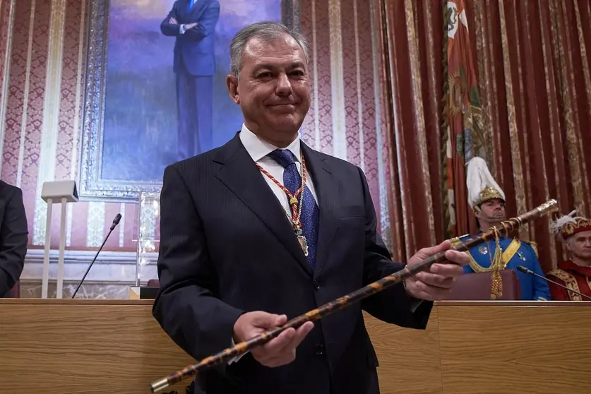 Jos&eacute; Luis Sanz abre un nuevo tiempo en Sevilla Es hora de cumplir los sue&ntilde;os de mis paisanos