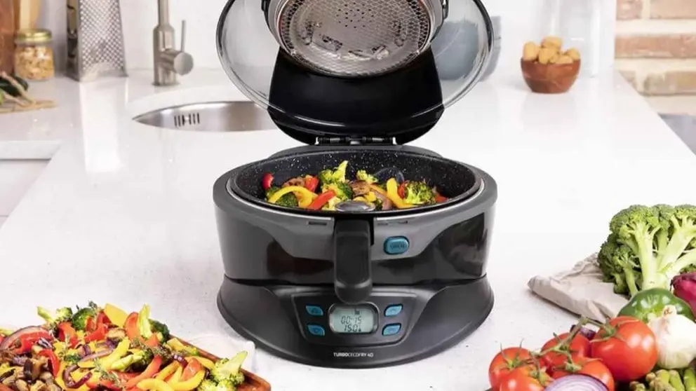 Enamorada de la freidora de aire con el dise&ntilde;o m&aacute;s exclusivo de Cecotec