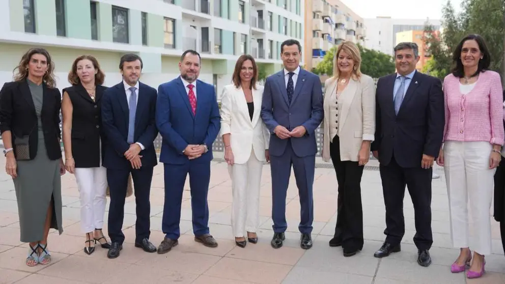 Juanma Moreno presenta las nuevas viviendas VPO del barrio Pescader&iacute;a de Huelva