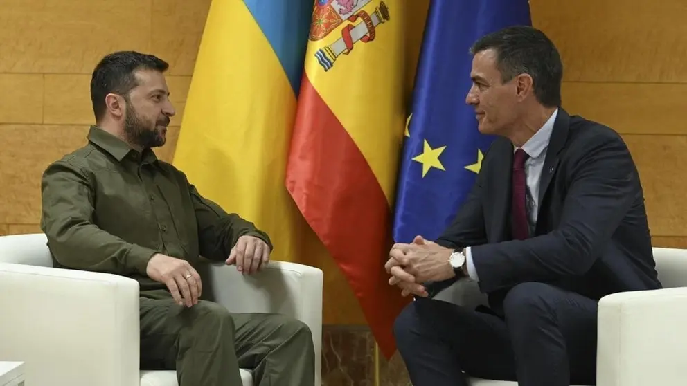 Arranca la Cumbre de Granada: Las promesas de Pedro S&aacute;nchez a Zelenski para defender Ucrania