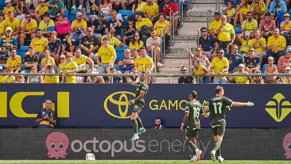 C&aacute;diz CF - Girona FC | Salvador L&oacute;pez Medina para El MIRA