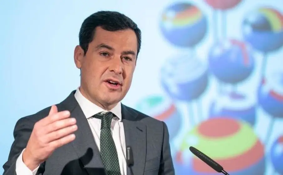 Juanma Moreno. Espa&ntilde;a va sin frenos hacia un pacto con quienes van en contra del propio pa&iacute;s