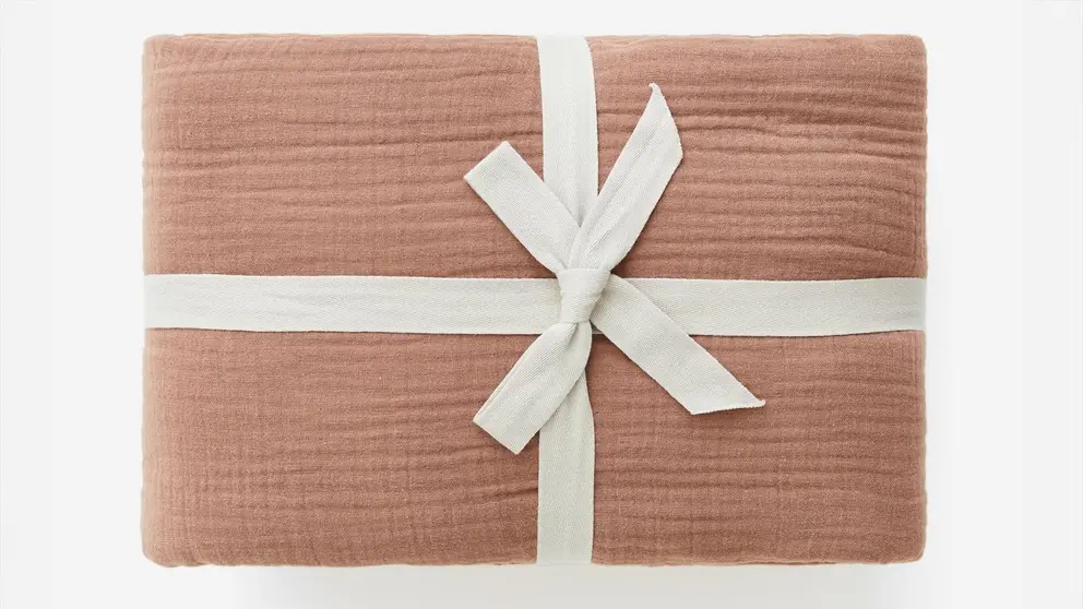 Dale un estilo m&aacute;s actual a tu dormitorio con esta nueva funda n&oacute;rdica de H&M Home (1)