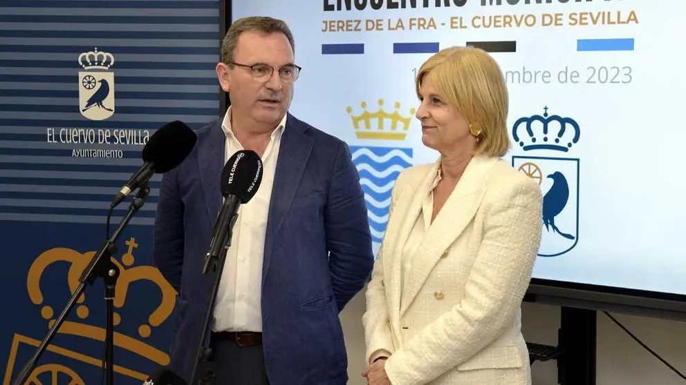 Garc&iacute;a-Pelayo en la visita institucional a El Cuervo