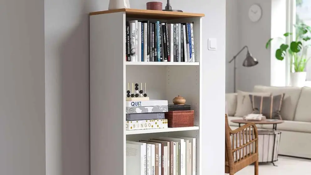Librer&iacute;a SKRUVBY de Ikea