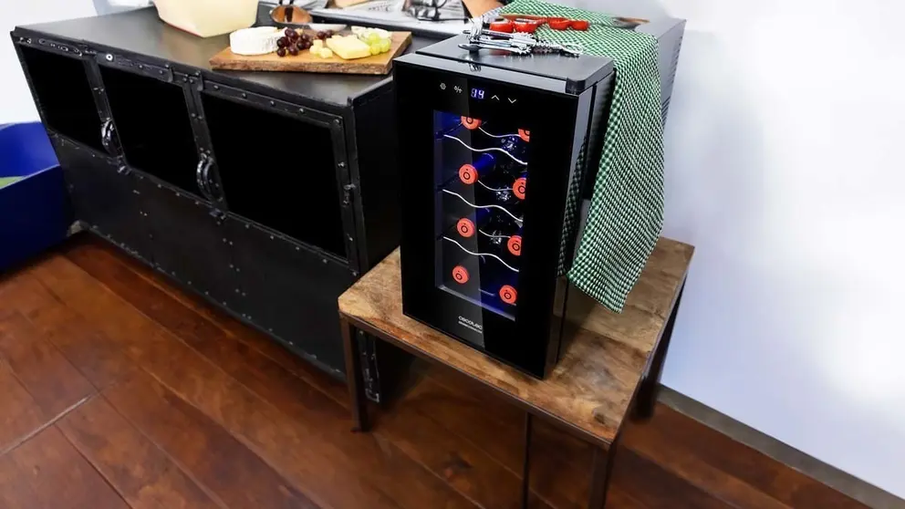 Vinoteca Grand Sommelier 800 CoolCrystal Negro Cecotec