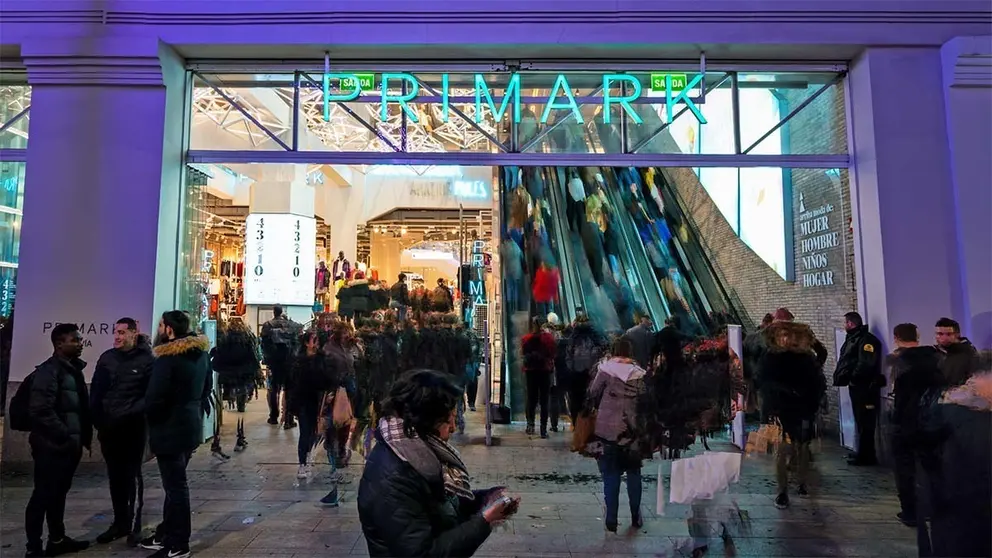 Tienda de Primark en invierno