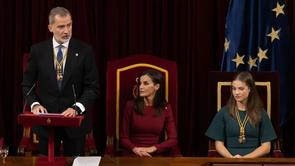 El Rey Felipe VI abre la XV legislatura en Espa&ntilde;a. Hay que respetar y cumplir la Constituci&oacute;n
