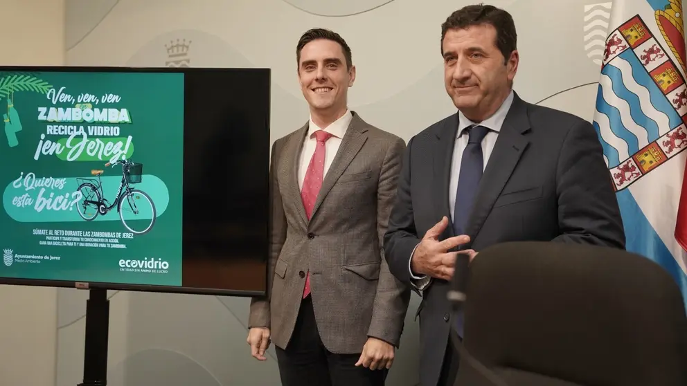Jaime Espinar e Ignacio Mart&iacute;nez presentan el Plan de Movilidad y Limpieza en zambombas (1)