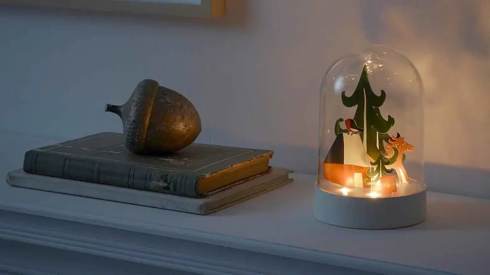 L&aacute;mpara mesa LED STRALA de Ikea