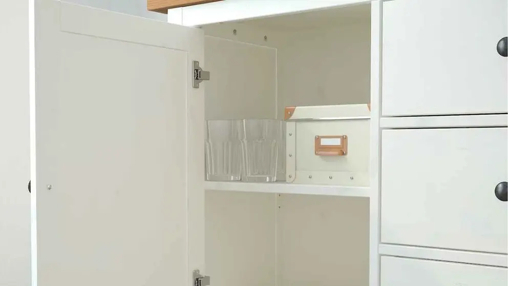 Aparador HEMNES de Ikea