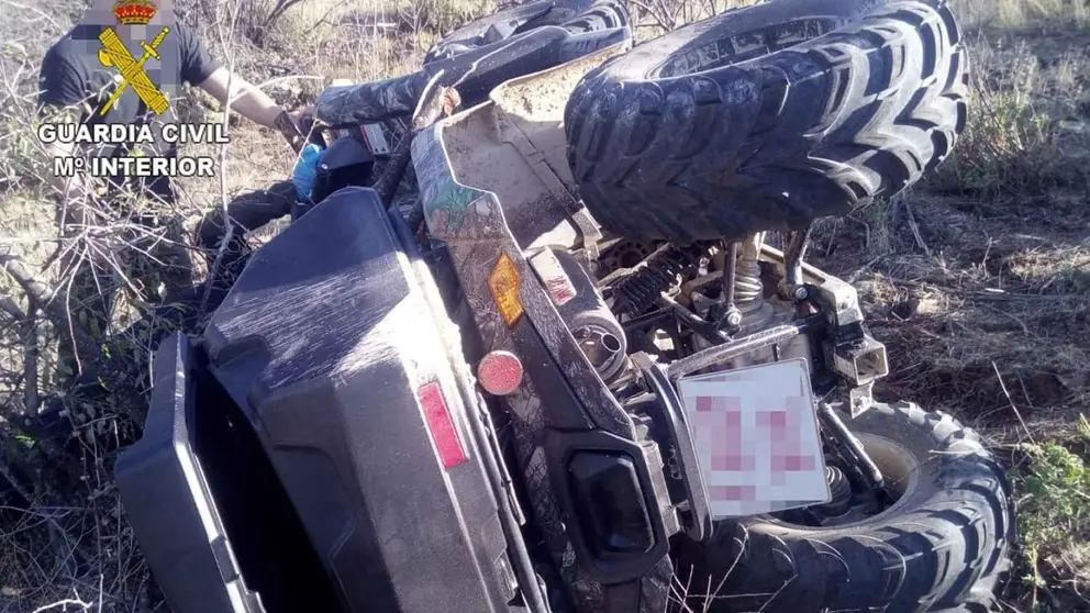 Muere una mujer y un hombre resulta herido en un accidente de quad en Granada