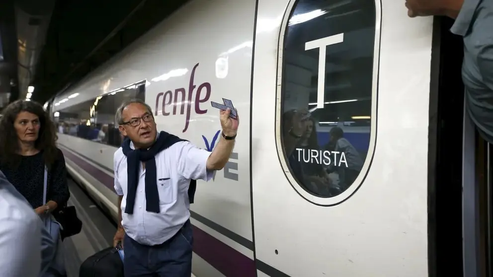 Renfe busca trabajadores en Andaluc&iacute;a. Contrato indefinido y sin necesidad de oposici&oacute;n previa