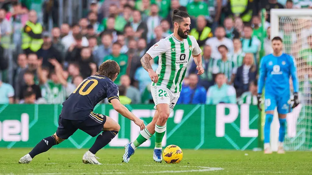 Isco Alarc&oacute;n y Luka Modric en el Real Betis - Real Madrid | Salvador L&oacute;pez Medina para El MIRA