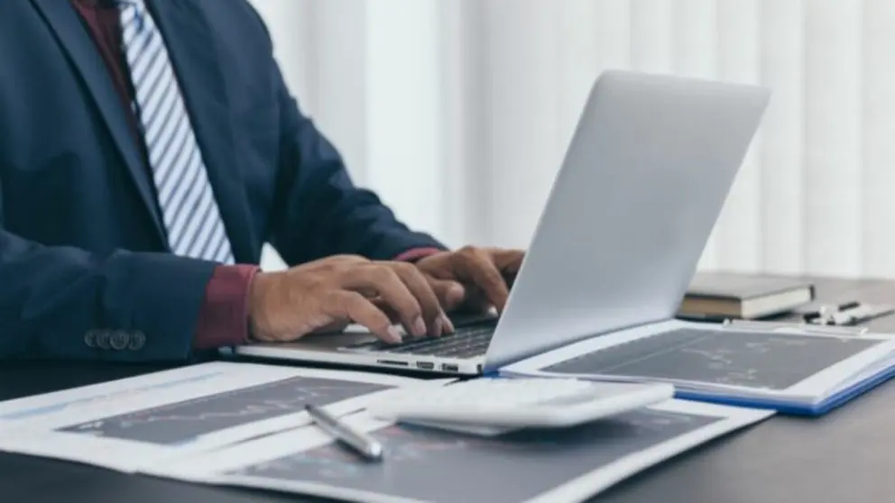 As&iacute; puedes trabajar como administrativo en Andaluc&iacute;a: Solo hace falta el Bachillerato