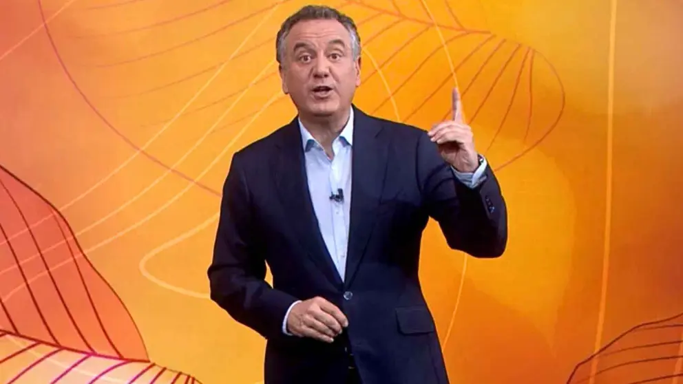 Roberto Brasero da la predicci&oacute;n del tiempo en Antena 3