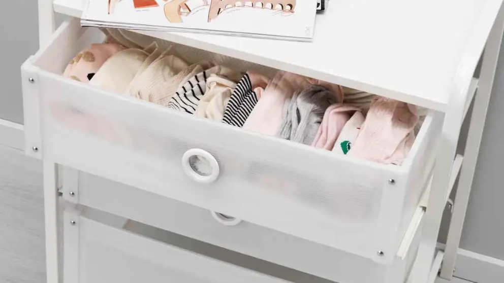 C&oacute;moda de 3 cajones LOTE de Ikea