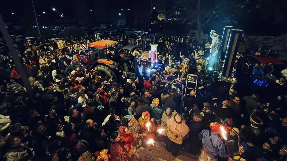 Cabalgata del Heraldo Real en San Benito