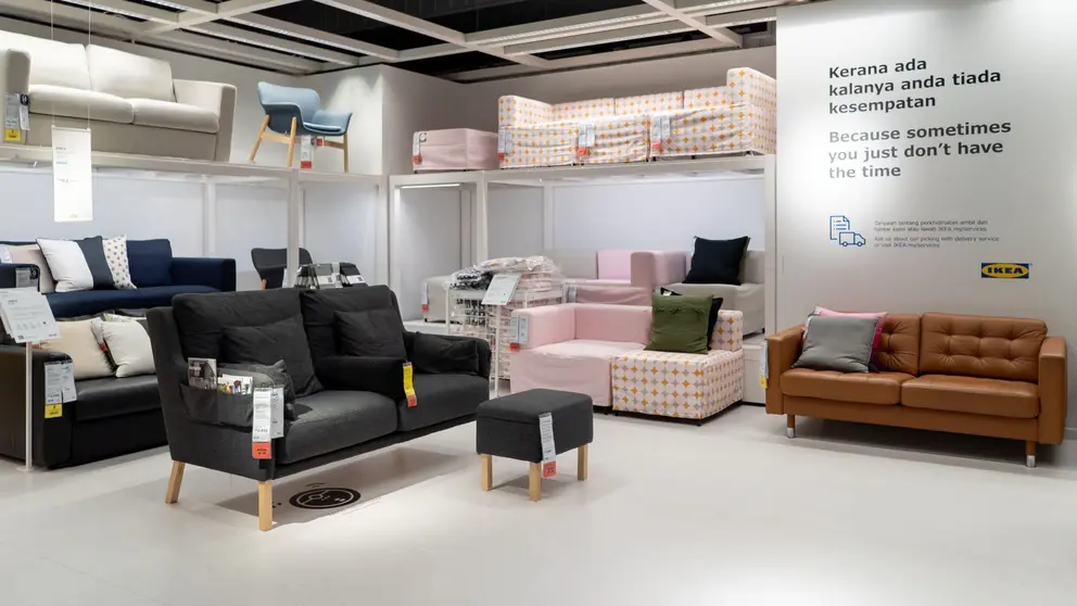 Secci&oacute;n de sof&aacute;s de tienda IKEA