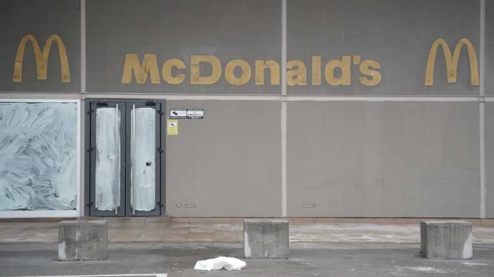 McDonald's cierra su franquicia en Carrefour Jerez Sur | Jos&eacute; Antonio Pliego