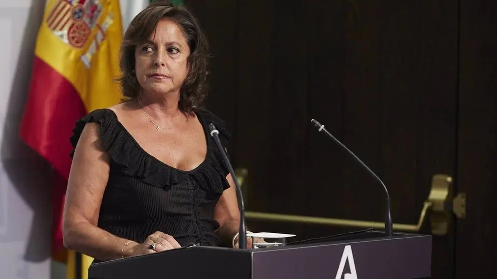 La Junta de Andaluc&iacute;a aceptar&aacute; la mascarilla obligatoria pero solo pide un informe t&eacute;cnico