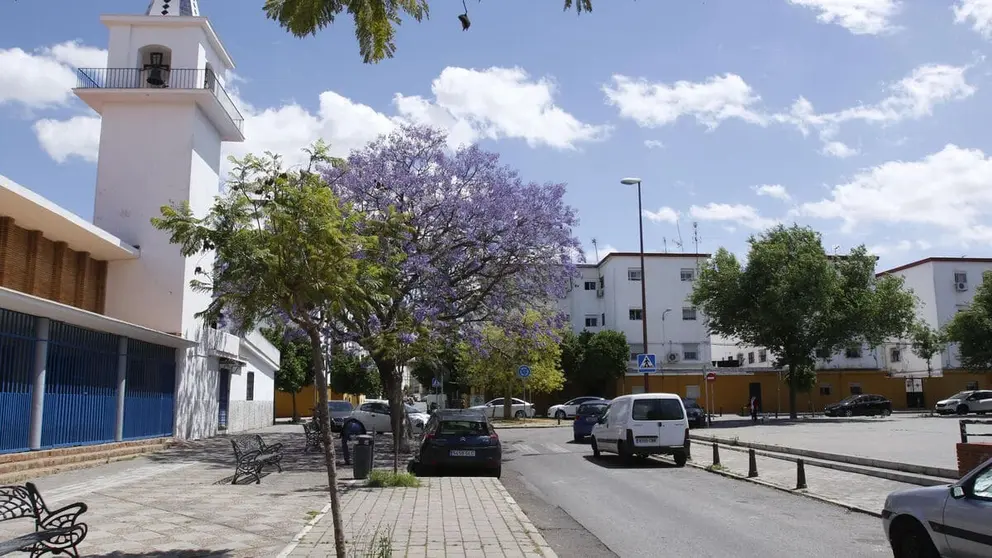 Arrolla con su coche a un hombre por celos de su expareja en Sevilla