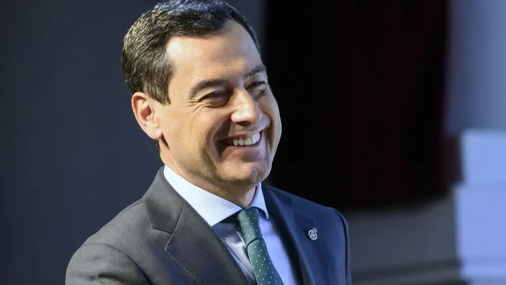 Juanma Moreno, exultante: "Seguimos batiendo r&eacute;cords, nunca hubo tantos empleos en Andaluc&iacute;a"