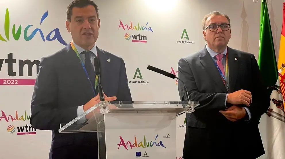 Juanma Moreno aprueba el decreto de apartamentos tur&iacute;sticos que permite su limitaci&oacute;n municipal (1)