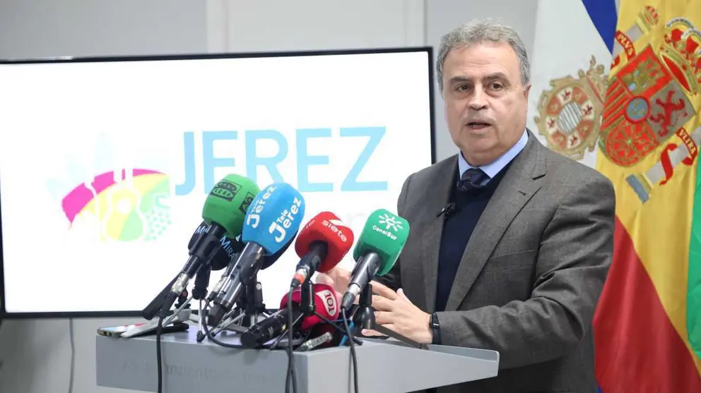 Antonio Real en rueda de prensa | Cristo Garc&iacute;a