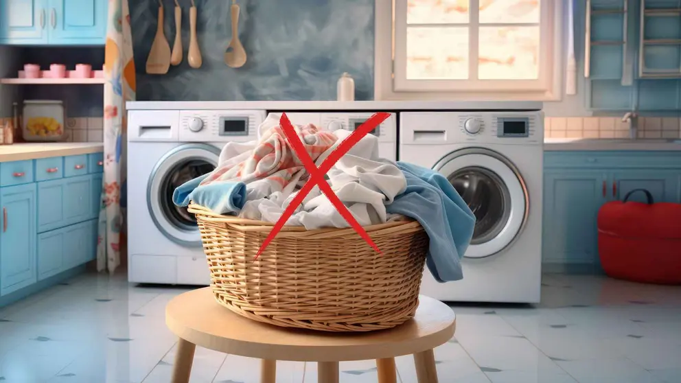 Las rebajas de Lidl nos dejan mudos con sus 2 en 1, los cestos de la ropa y taburetes para quit&aacute;rtela