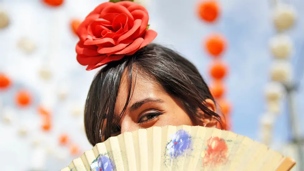 Joven espa&ntilde;ola en la Feria de Abril de Sevilla