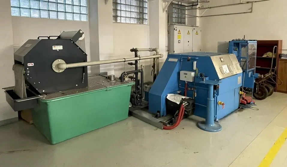 Muere un trabajador de 24 a&ntilde;os tras manipular una m&aacute;quina de estiraje en Carmona