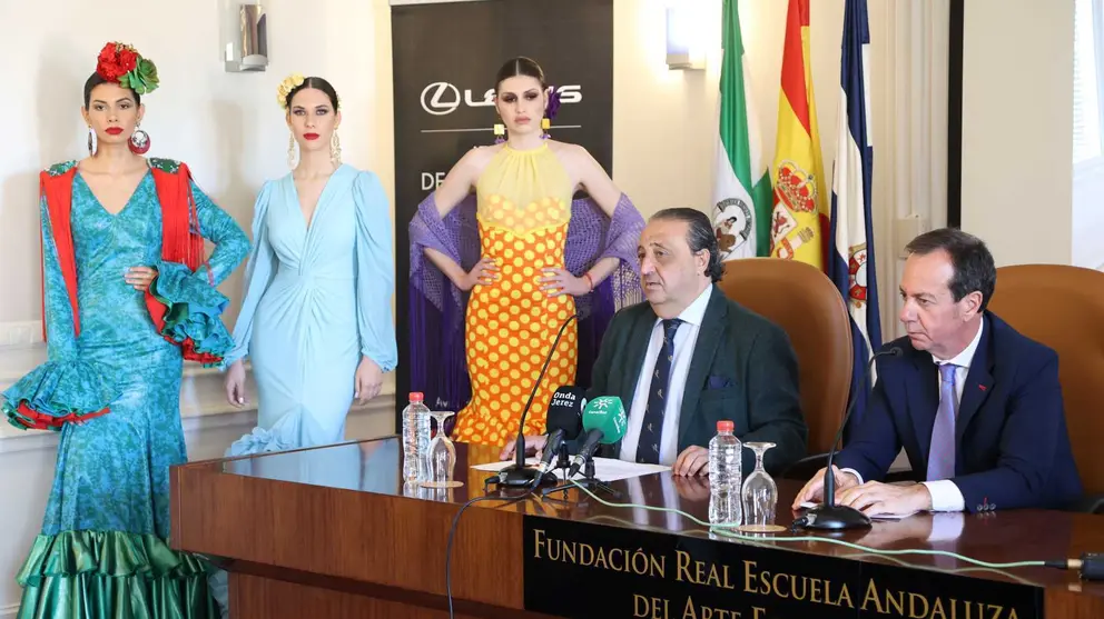 Presentaci&oacute;n de la 2&ordf; Edici&oacute;n de Moda Flamenca de Andaluc&iacute;a 'Cabalgando entre Volantes' | Cristo Garc&iacute;a