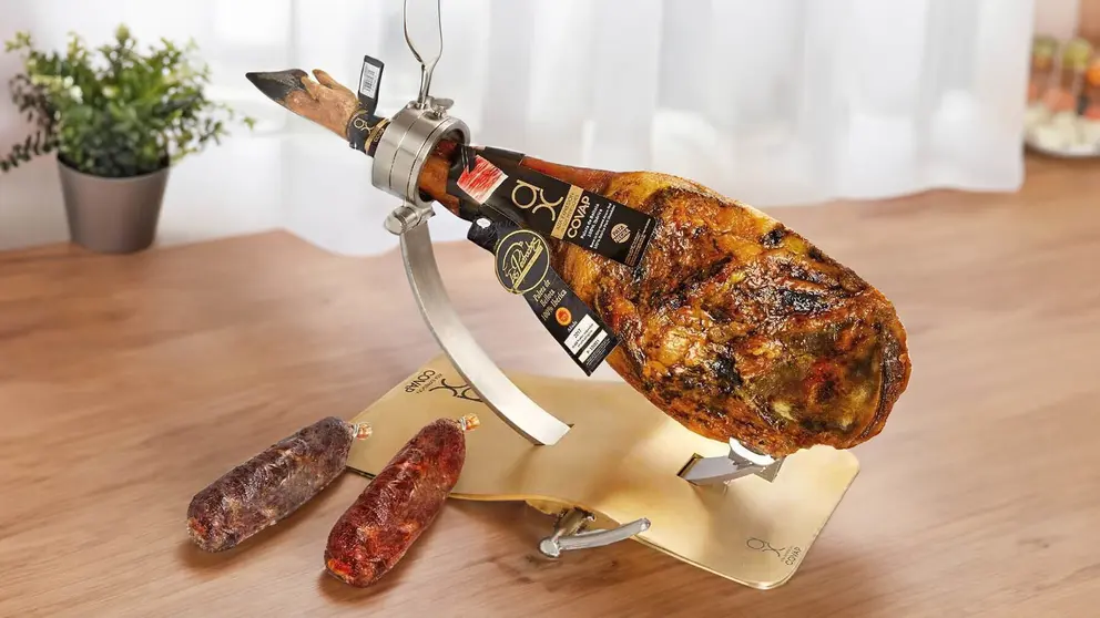 Estuche con paleta de bellota 100% ib&eacute;rica pieza 4 kg + 2 ca&ntilde;as de presa de bellota ib&eacute;ricas en El Corte Ingl&eacute;s