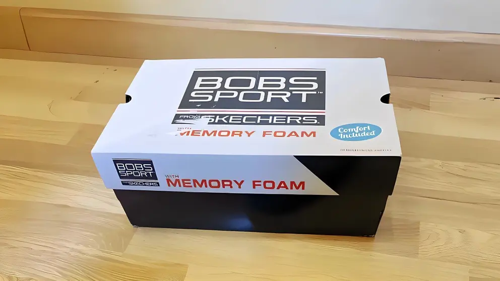 Caja de zapatillas BOBS de Skechers