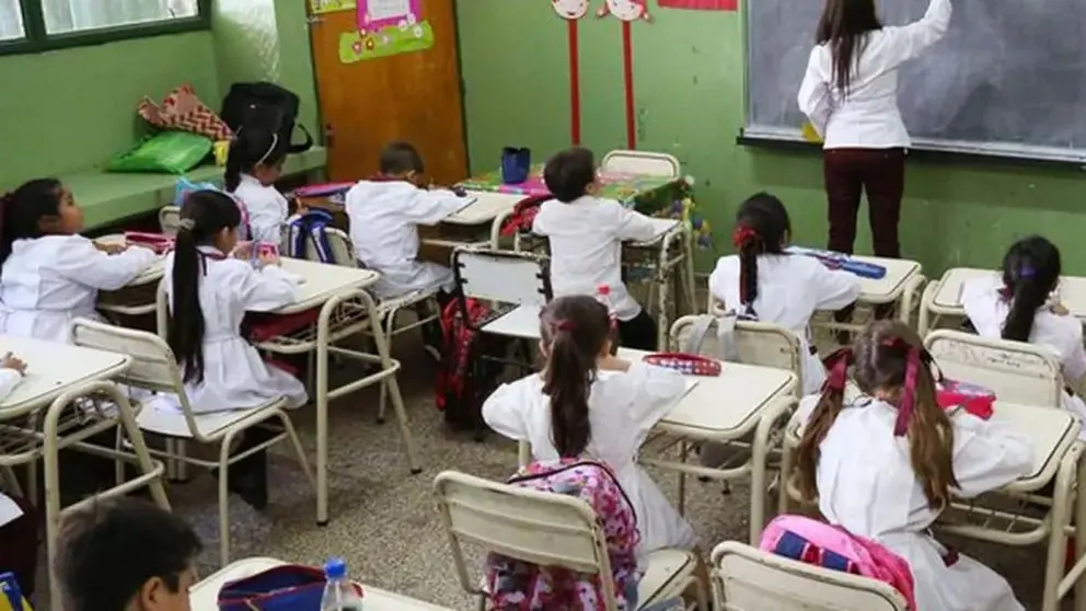 Pega a una maestra en un colegio p&uacute;blico de Roquetas. Este es el castigo