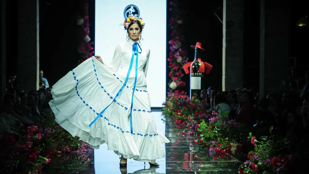 Colecci&oacute;n de Alejandro Andana en la Pasarela Flamenca de Jerez 2024