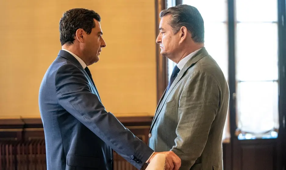 Juanma Moreno lamenta el crimen deleznable de Barbate y Antonio Sanz confiesa estar impactado