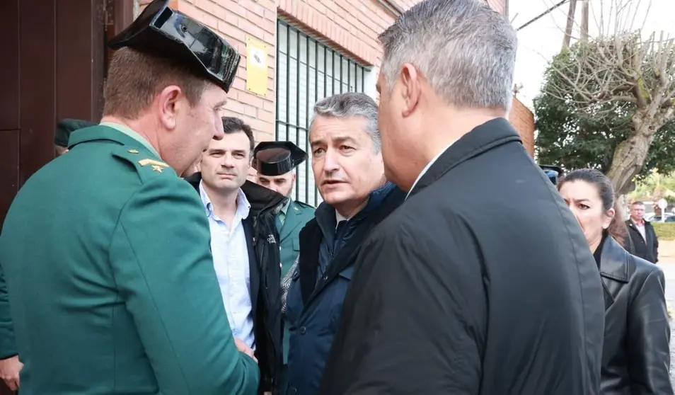 Antonio Sanz. "No podemos tener un ministro que hable de &eacute;xito con guardias civiles en peligro"