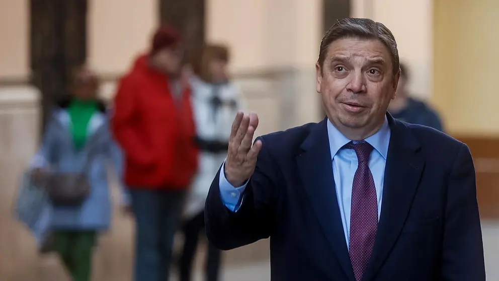 'Revientan' la entrega de un premio al ministro y diputado por C&oacute;rdoba Luis Planas. 1 detenido