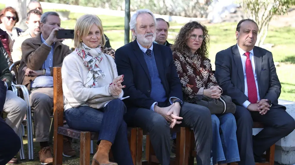 El Ayuntamiento de Jerez firma un protocolo de colaboraci&oacute;n con la Plataforma Asta Regia | Foto: Cristo Garc&iacute;a para ElMIRA