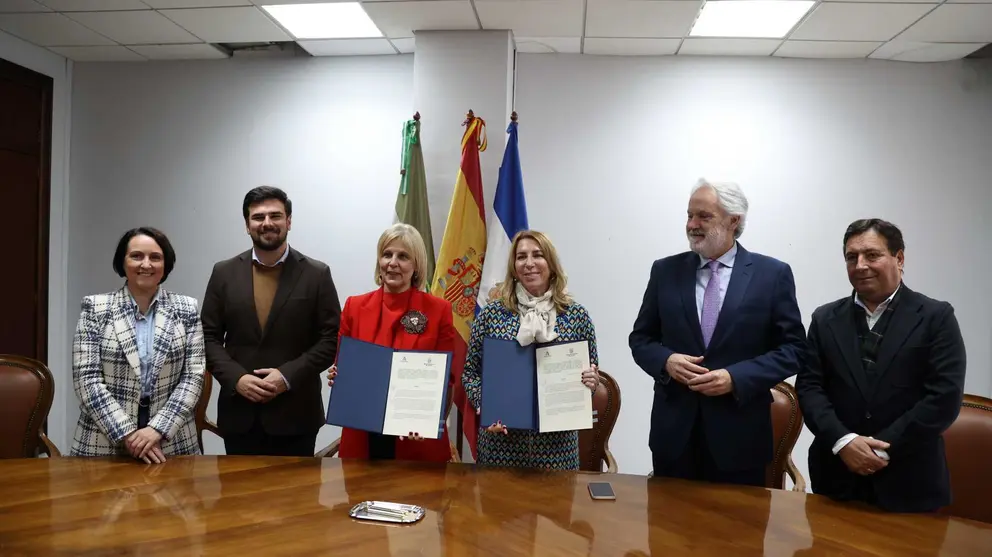 Firma del convenio de mutaci&oacute;n demanial del Laboratorio Tecnol&oacute;gico del Vino (1)